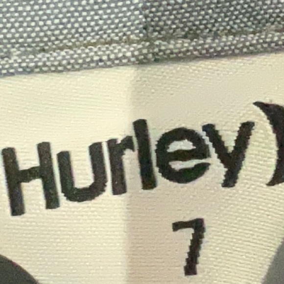 Hurley Women's Green Cropped Capris - Picture 5 of 6